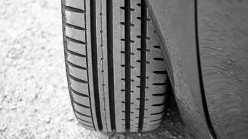 What is the best time to buy tires?